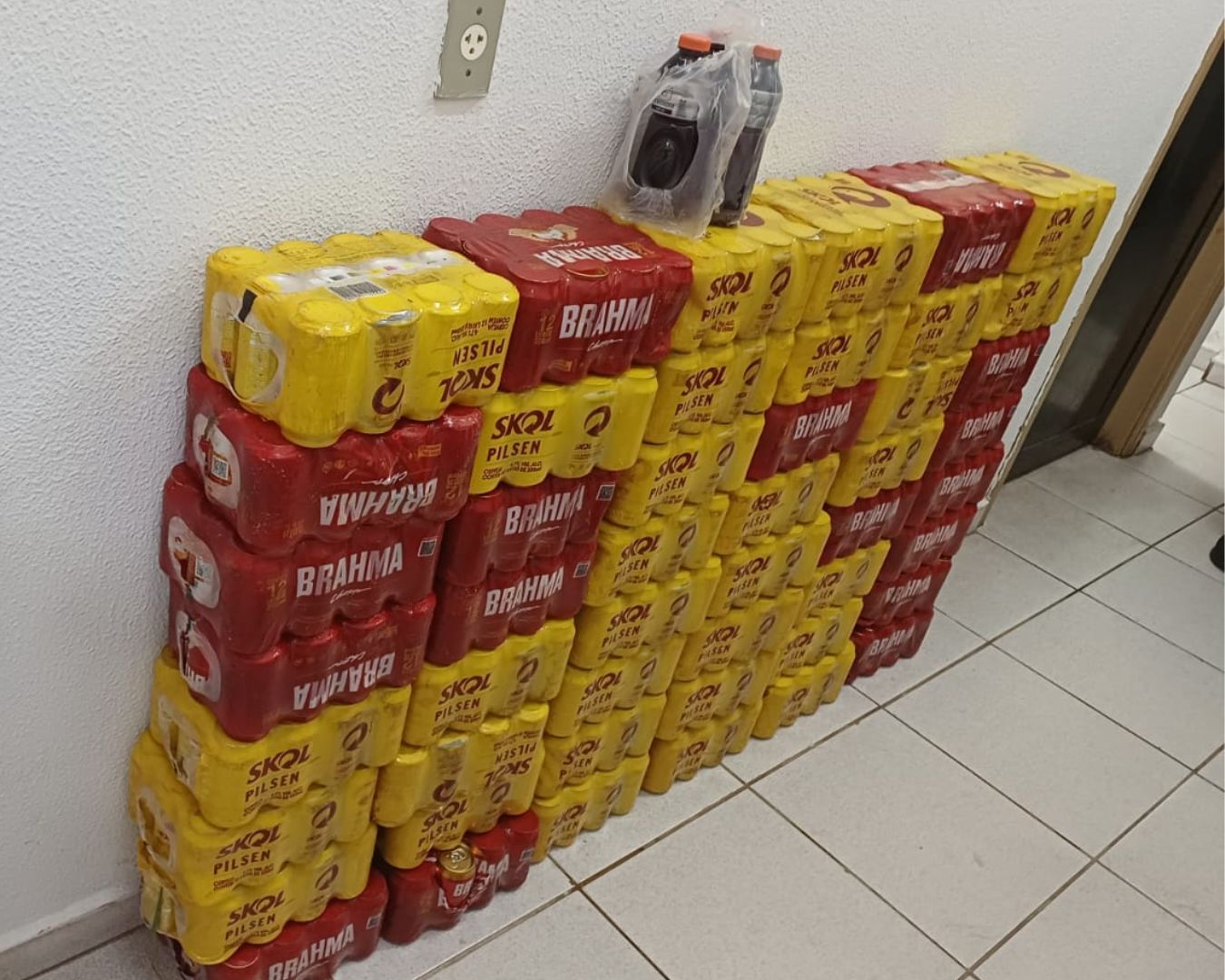 Trio é pego após furtar bebidas na AMBEV de Jaguariúna