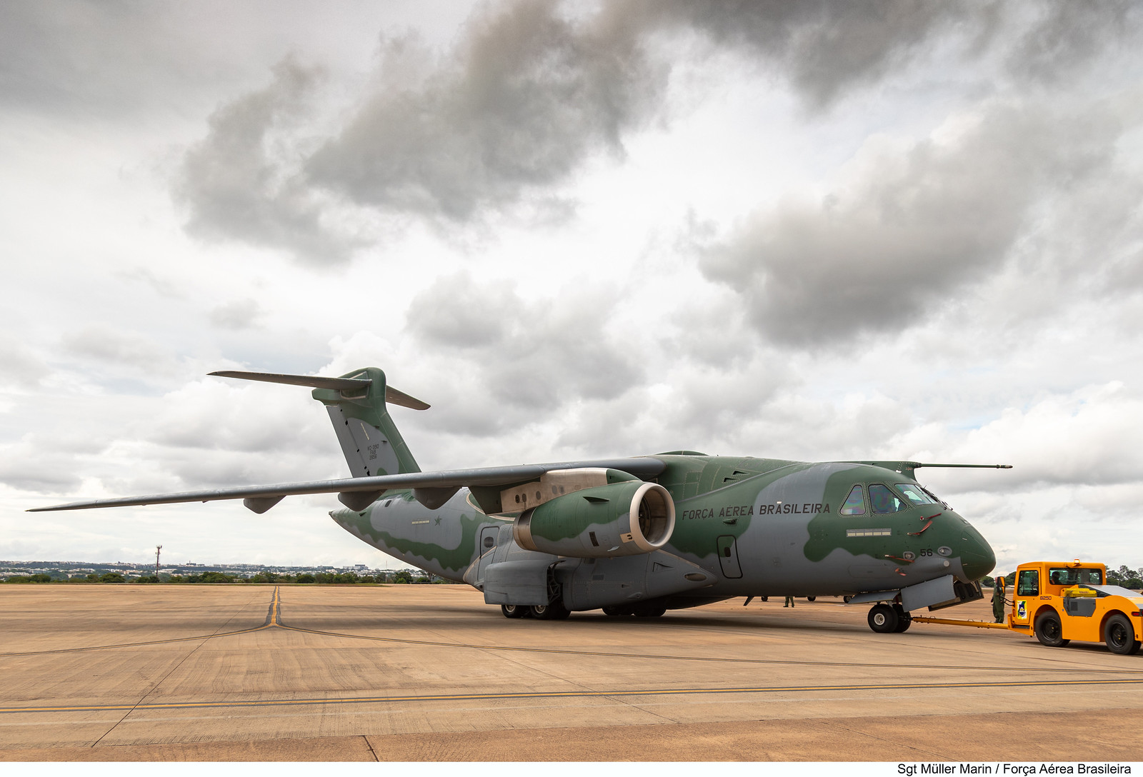 Brasil avalia enviar aviões para repatriar cidadãos em Israel e na Palestina