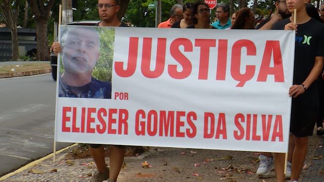 Família e amigos de homem morto em atropelamento fazem protesto