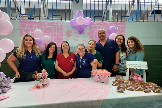 Outubro Rosa: Mulheres em situação de rua recebem serviços de saúde