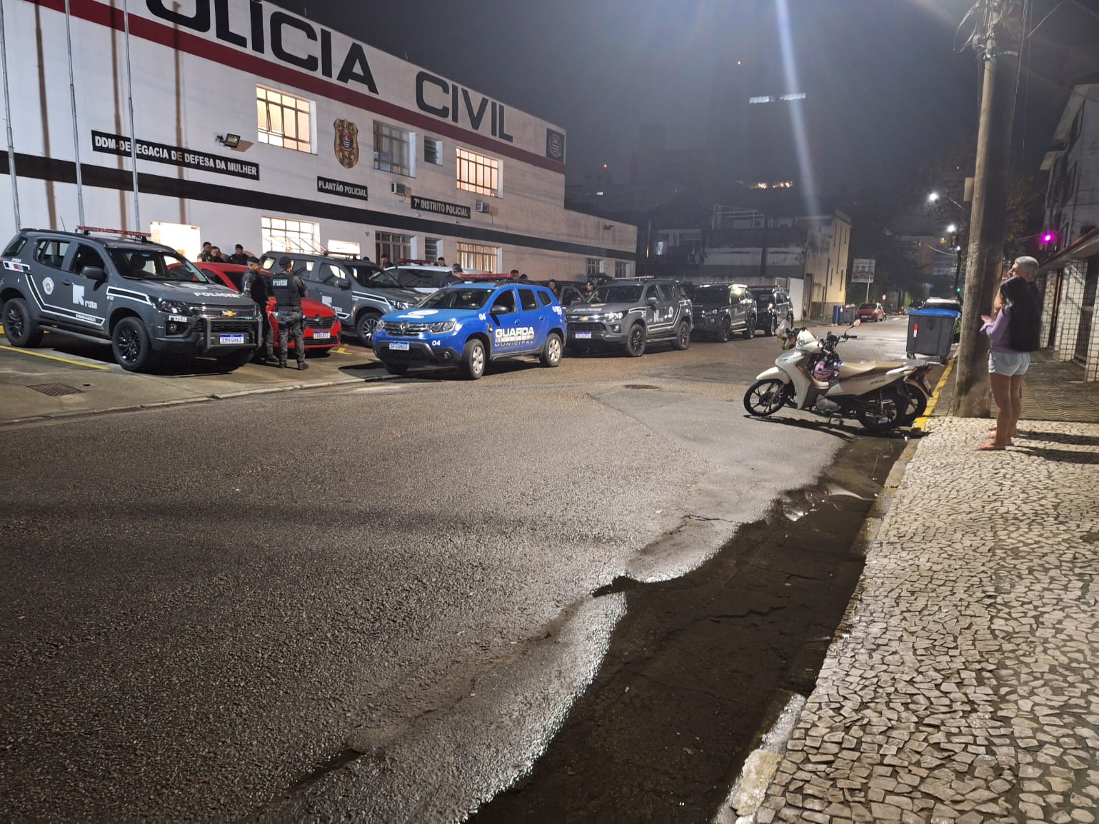 GCM de Santos flagra abandono de incapaz e efetua duas prisões em ocorrências no fim de semana