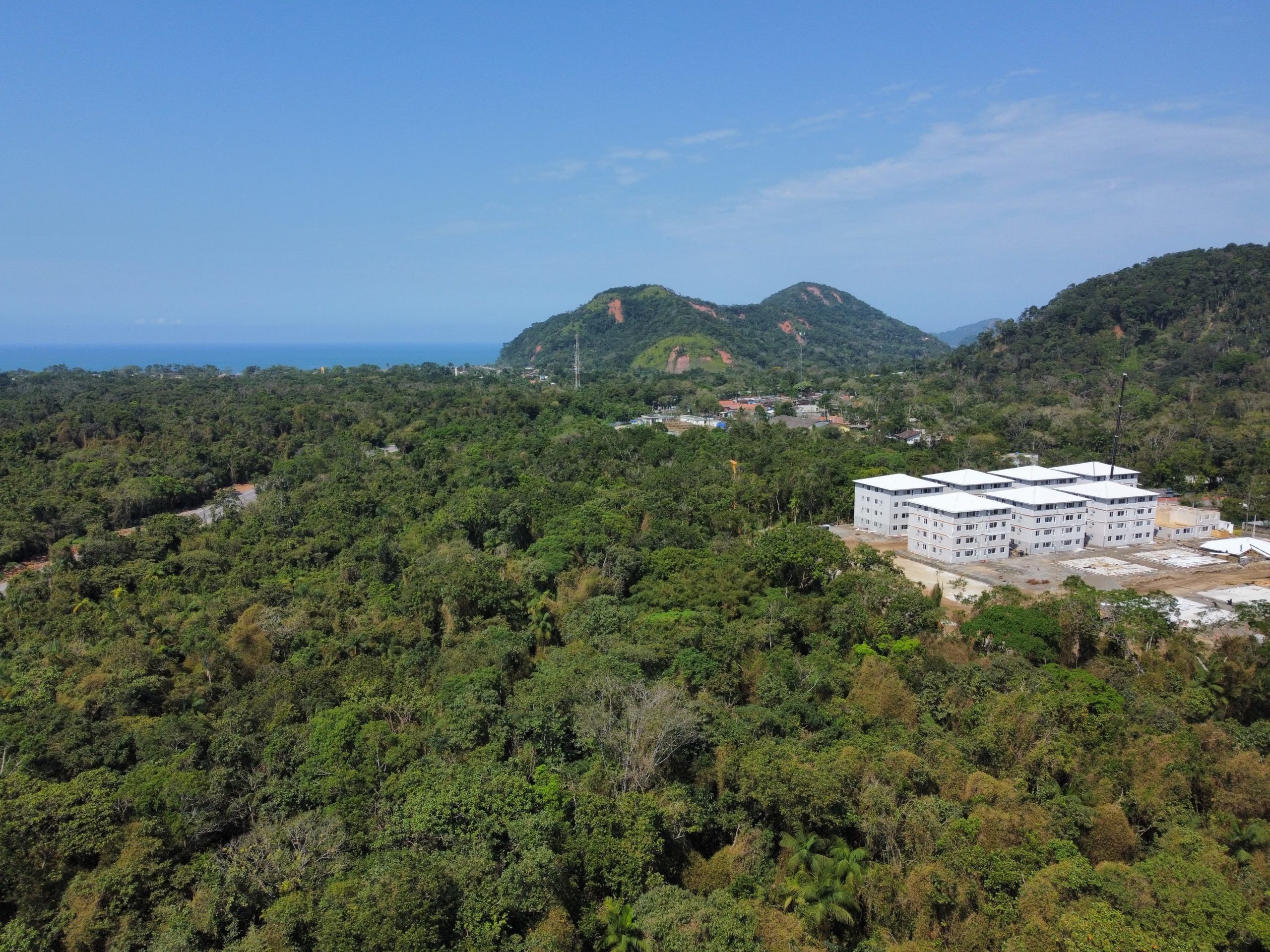 Gabinete 3D chega a São Sebastião com mutirão de serviços do Governo de SP