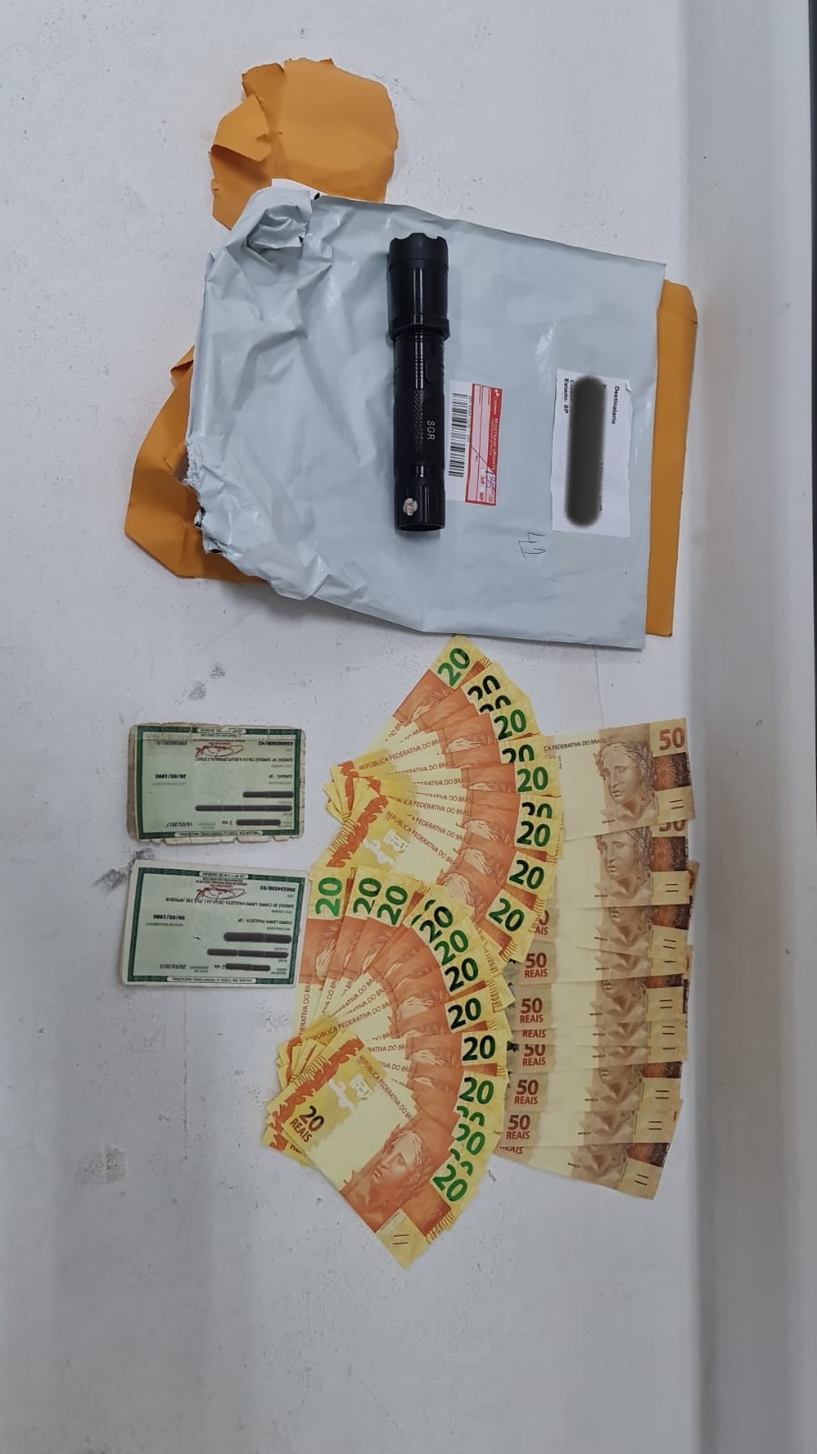 Homem é preso com mil reais em notas falsas em Jundiaí