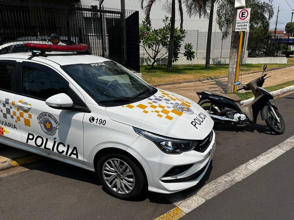 Homem de 27 anos é detido após furtar Biz em Araçatuba