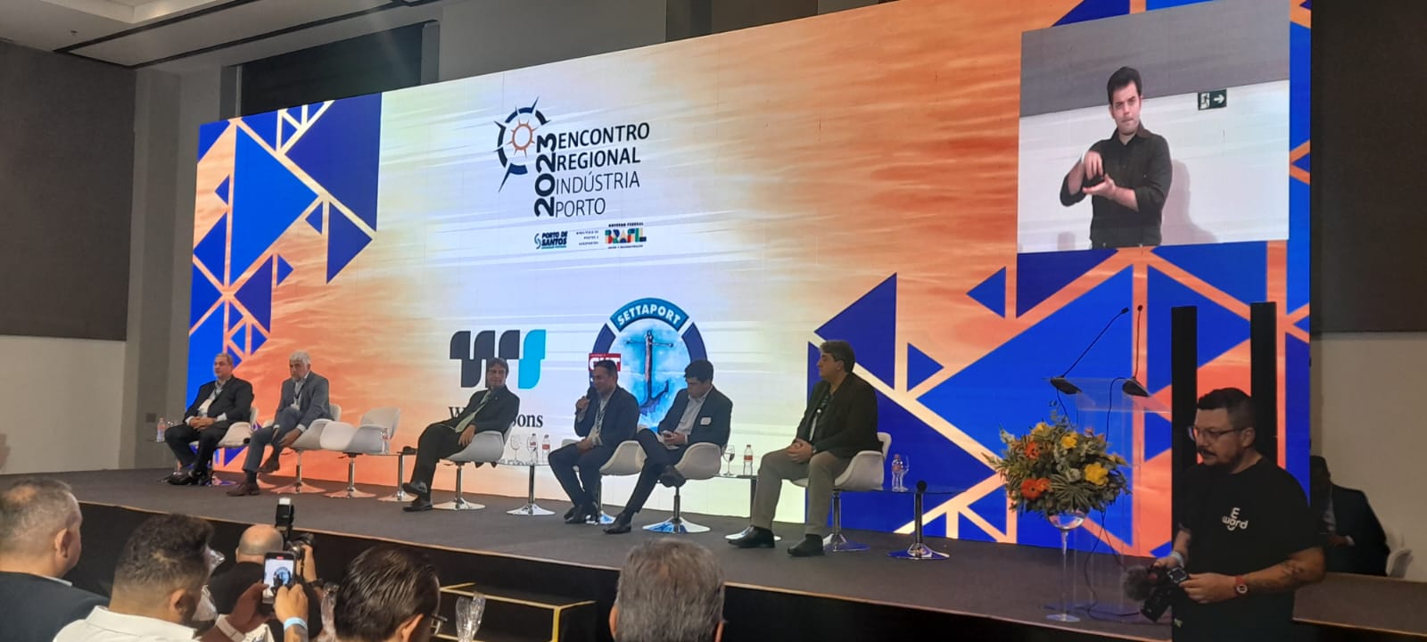 Indústria Porto: autoridades destacam a necessidade de investimentos no Porto de Santos