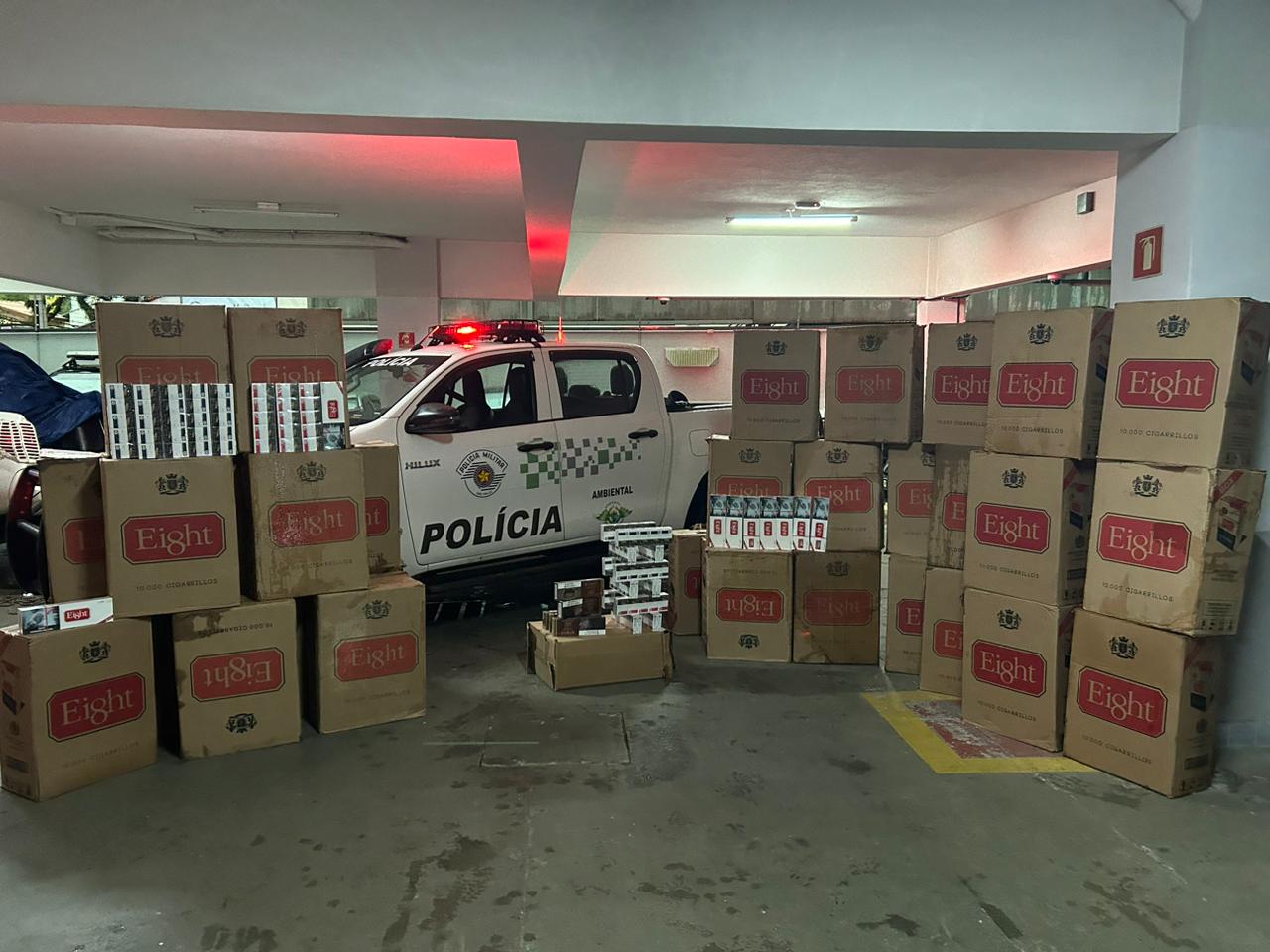 PM Ambiental apreende cigarros contrabandeados em Paraibuna