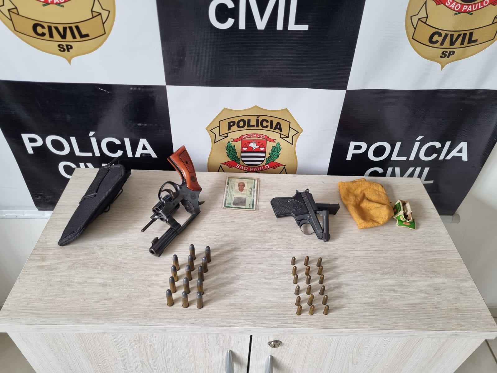 Armas ilegais são apreendidas pela polícia em Campinas