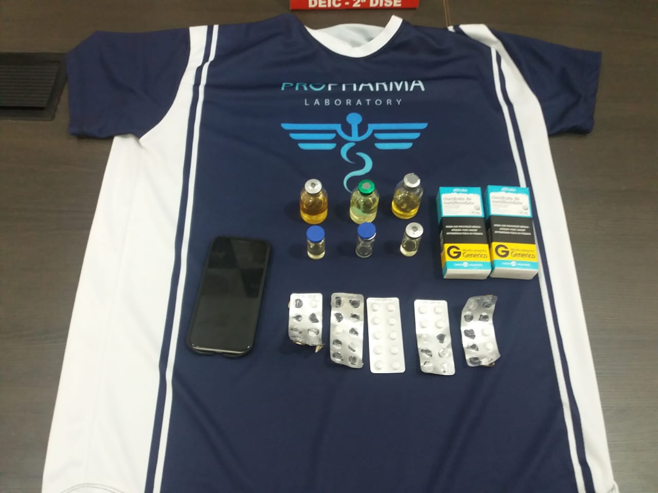 Polícia investiga e faz apreensões de anabolizantes proibidos