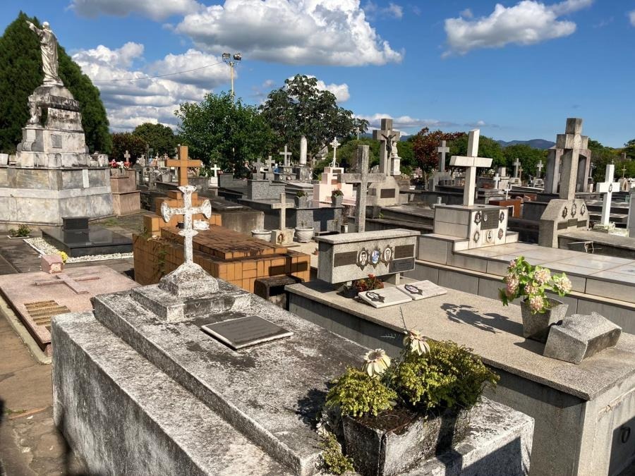 Cemitério Municipal de Pinda espera receber mais de 15 mil pessoas no feriado de finados