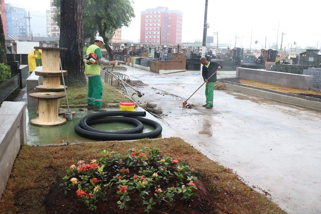 Dia de Finados: Cemitérios de Santos vão oferecer programação especial