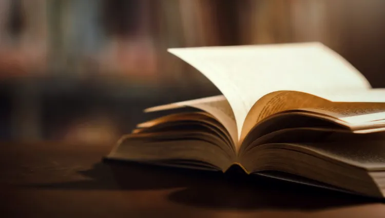 Dia do Poeta: 12 músicas que homenageiam a Literatura Brasileira