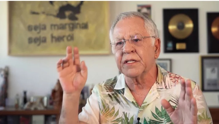 Dia Nacional do Livro: 4 livros de Nelson Motta para conhecer a MPB