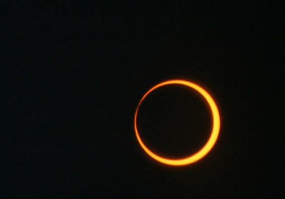 Público da Baixada Santista pode ver eclipse solar raro