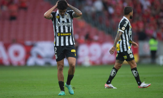 Santos luta para ficar na Série A enquanto amarga pior fase da história