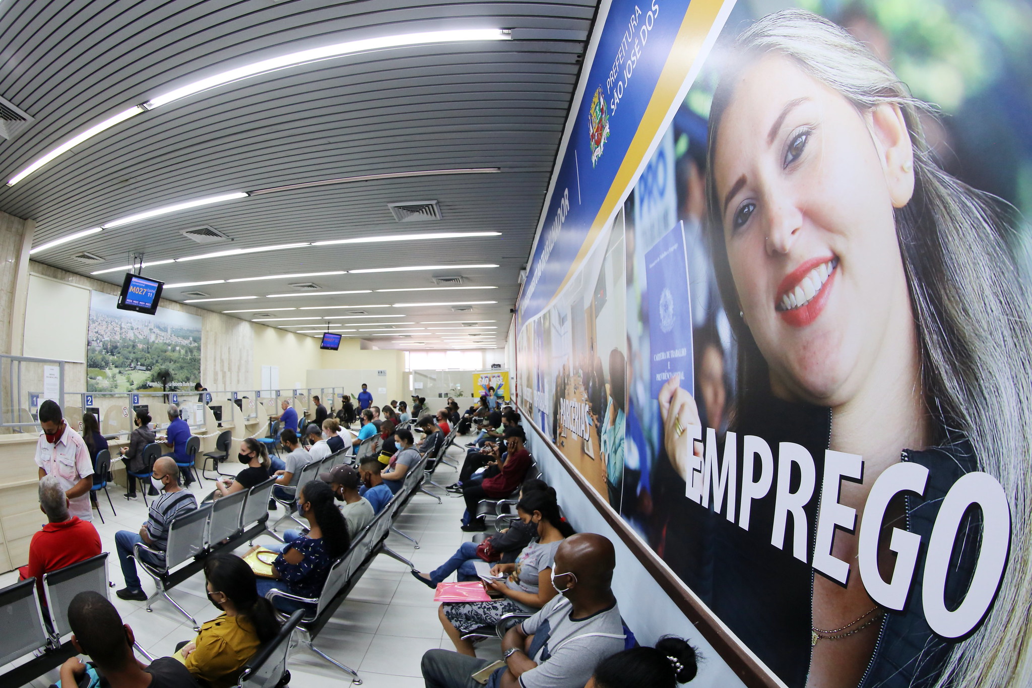 Semana começa com 512 oportunidades de emprego em São José