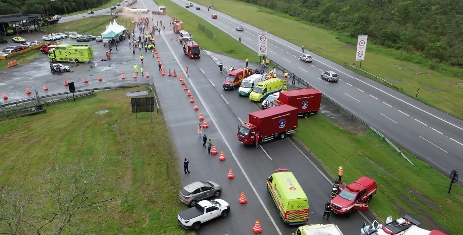 Imigrantes vira palco para simulado de acidente com produtos perigosos