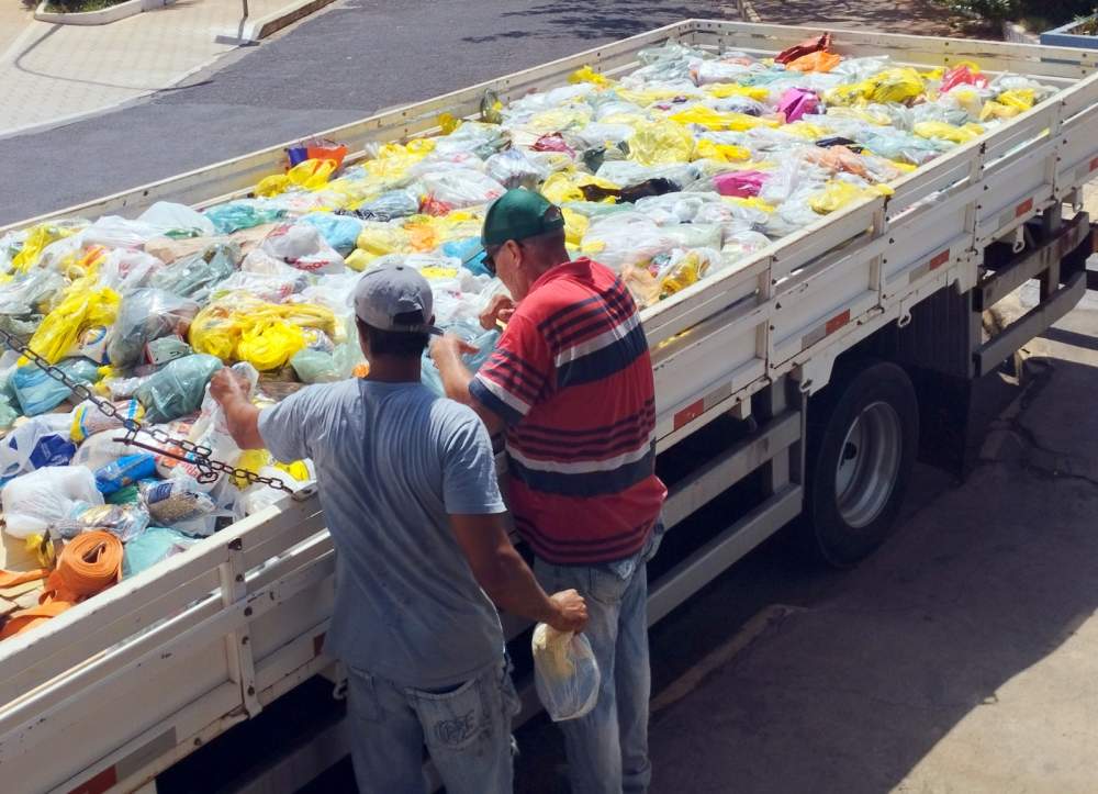 Rodeio obtém mais de 2 toneladas de alimentos para Santa Casa de Araçatuba