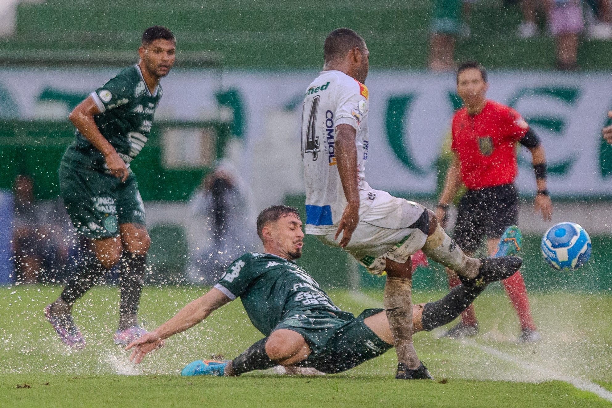 Em casa, Guarani perde para o ABC e dá adeus ao acesso