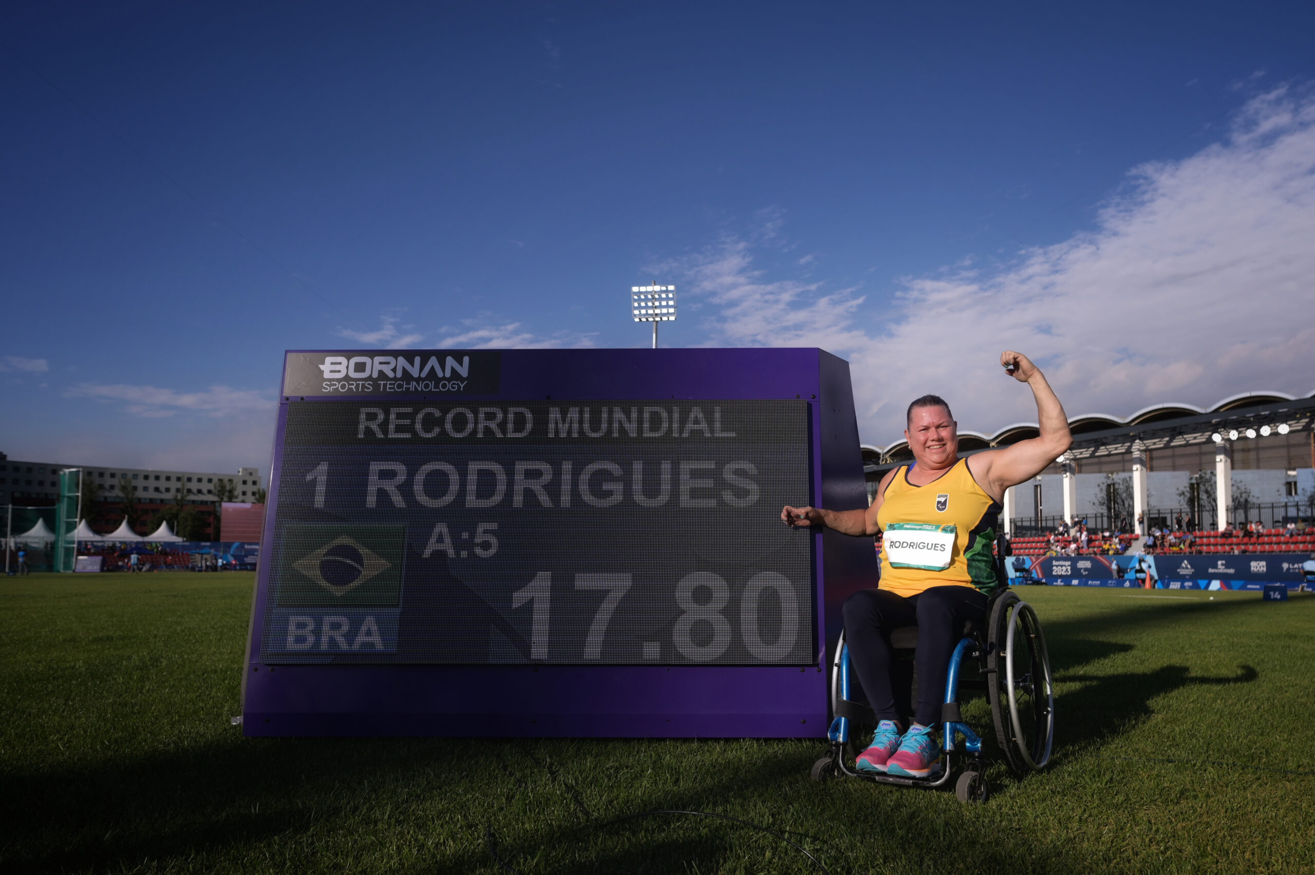 Atleta paralímpica de Santos, Beth Gomes, conquista duas medalhas no Parapan-Americanos nesta semana
