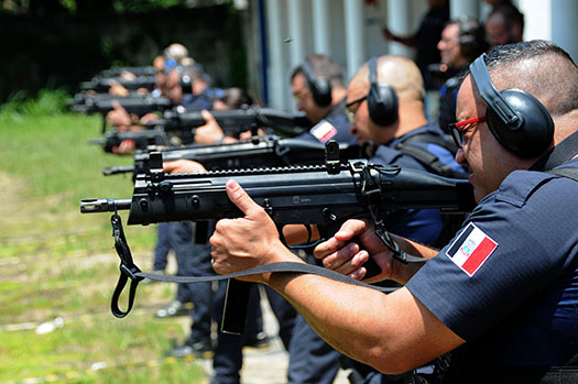 Guarda de Praia Grande passa por treino de aprimoramento