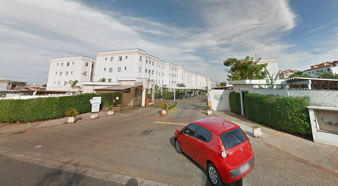 Mulher de 48 anos fica ferida ao ser esfaqueada pelo próprio filho