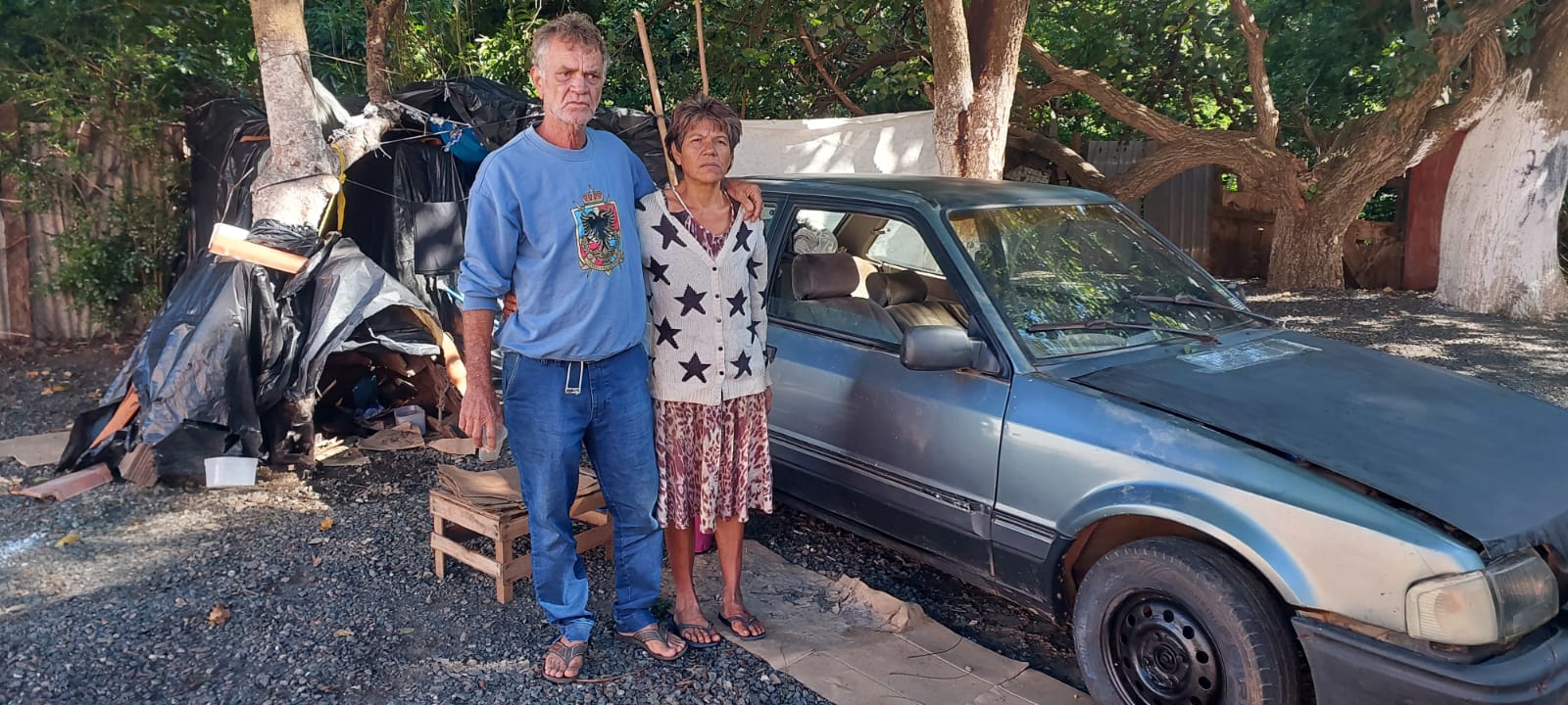 Após 50 dias morando dentro de um carro, casal de Campinas consegue emprego
