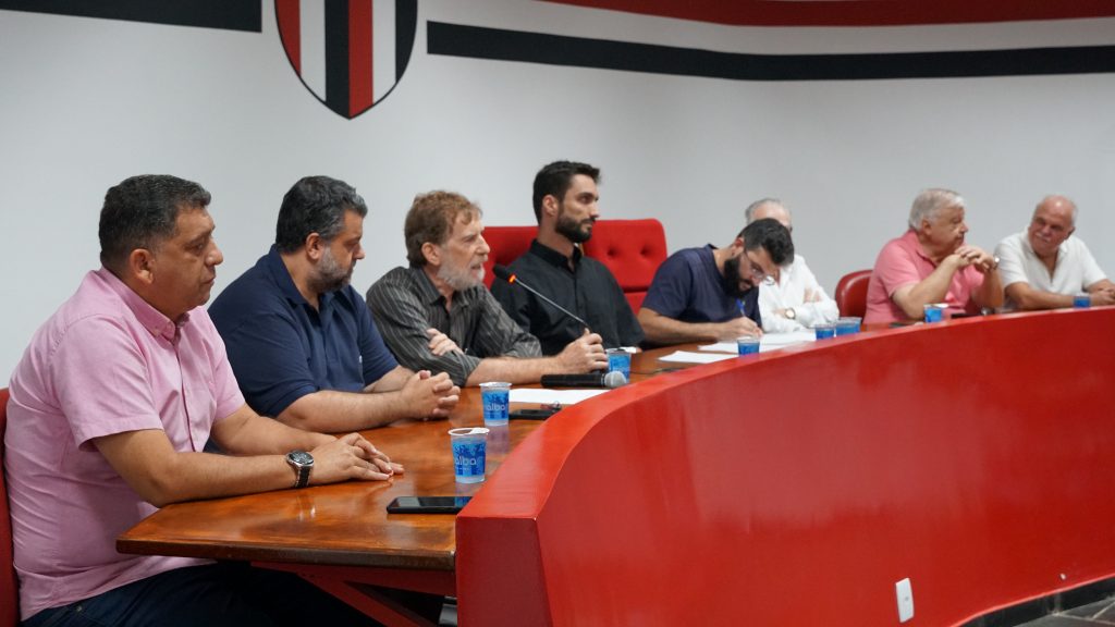 Esteves e Hermenegildo são empossados na presidência do Botafogo