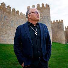 Guilherme Arantes Guilherme Arantes se apresenta no Theatro Pedro II nesta quinta