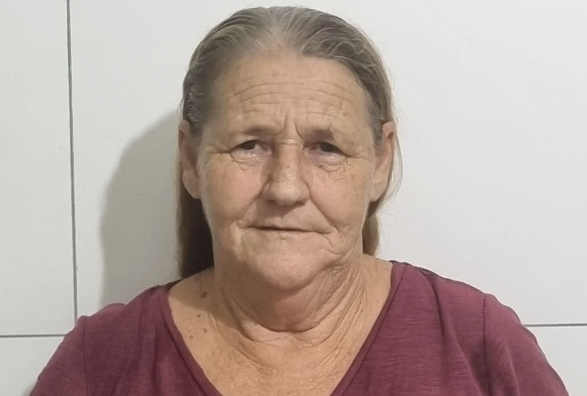 Idosa de 63 anos saiu para passear com a cachorra e desapareceu