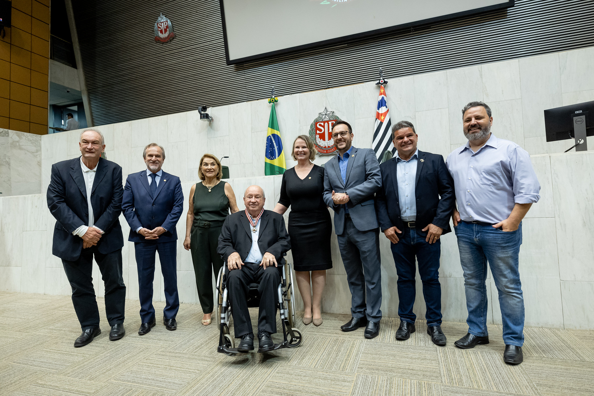 Alesp entrega a mais alta honraria do Legislativo ao jornalista de Ribeirão, Helton Pimenta