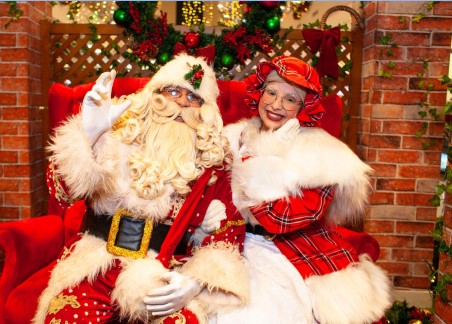 Papai Noel vai dar as caras em shopping de Santos