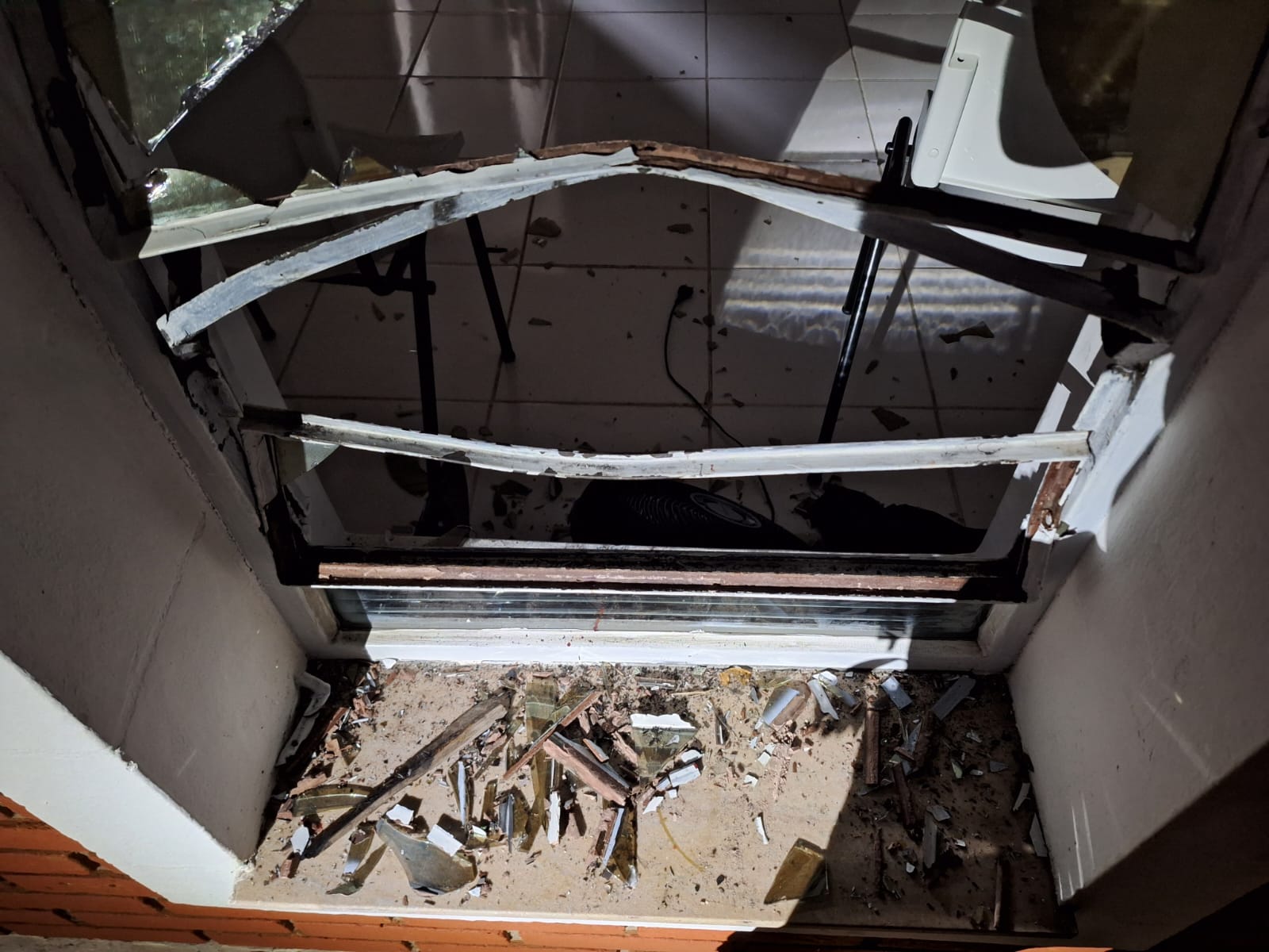 Homem rouba 4 mil reais em aparelhos de Clínica Veterinária em Campinas