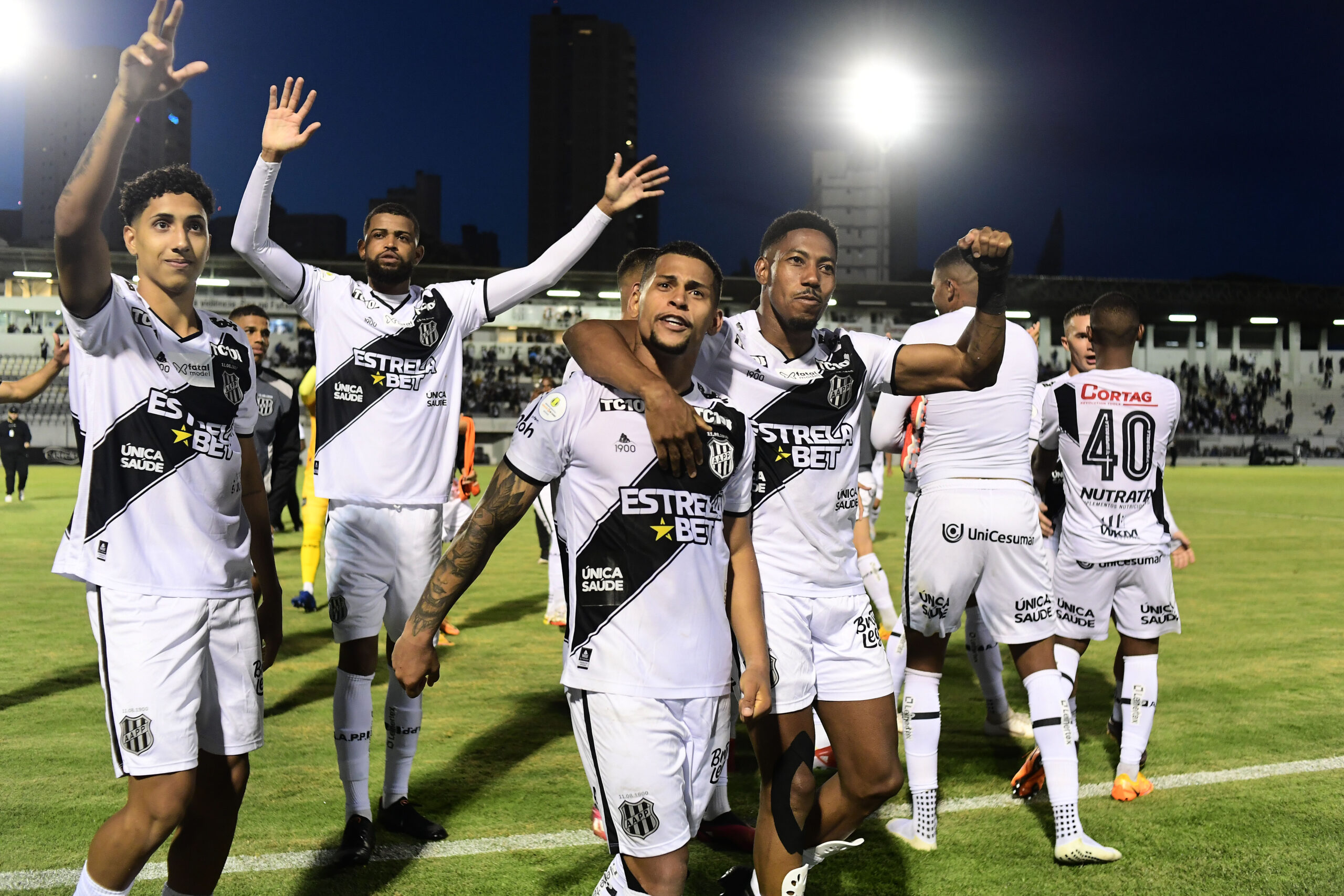 Ponte marca três e escapa do rebaixamento na última rodada