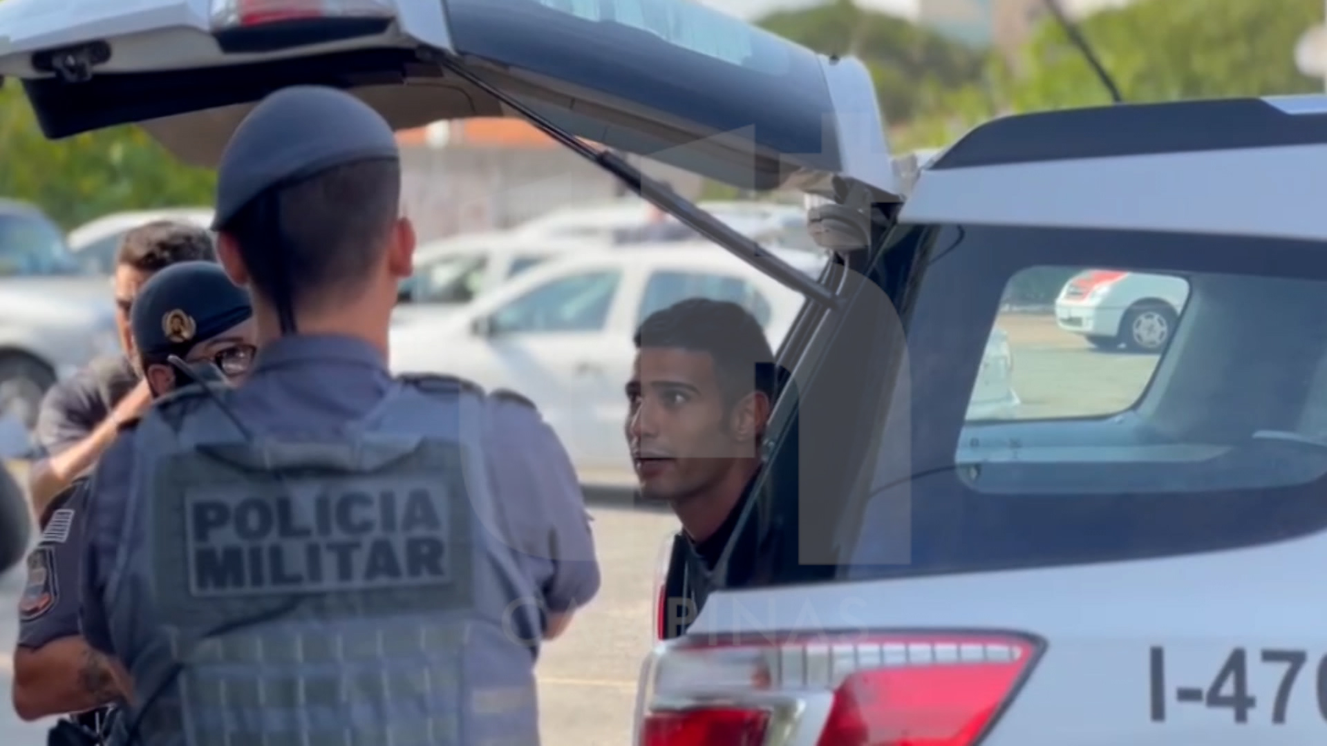 Urgente: confira o momento em que o atirador foi preso