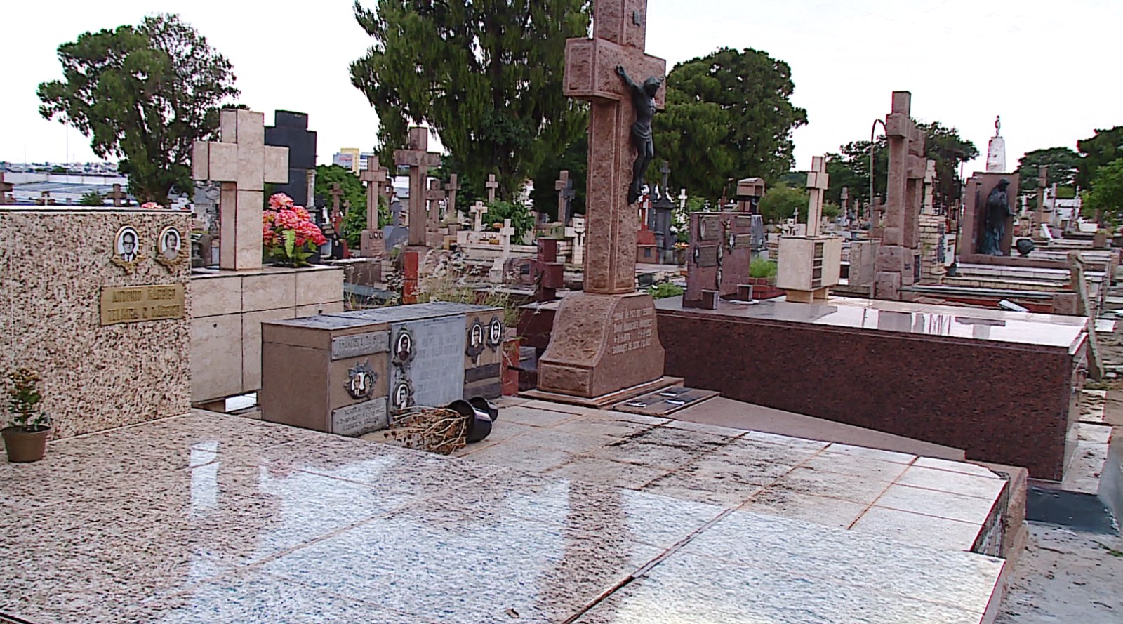 Cemitério da Saudade receberá reforço na segurança
