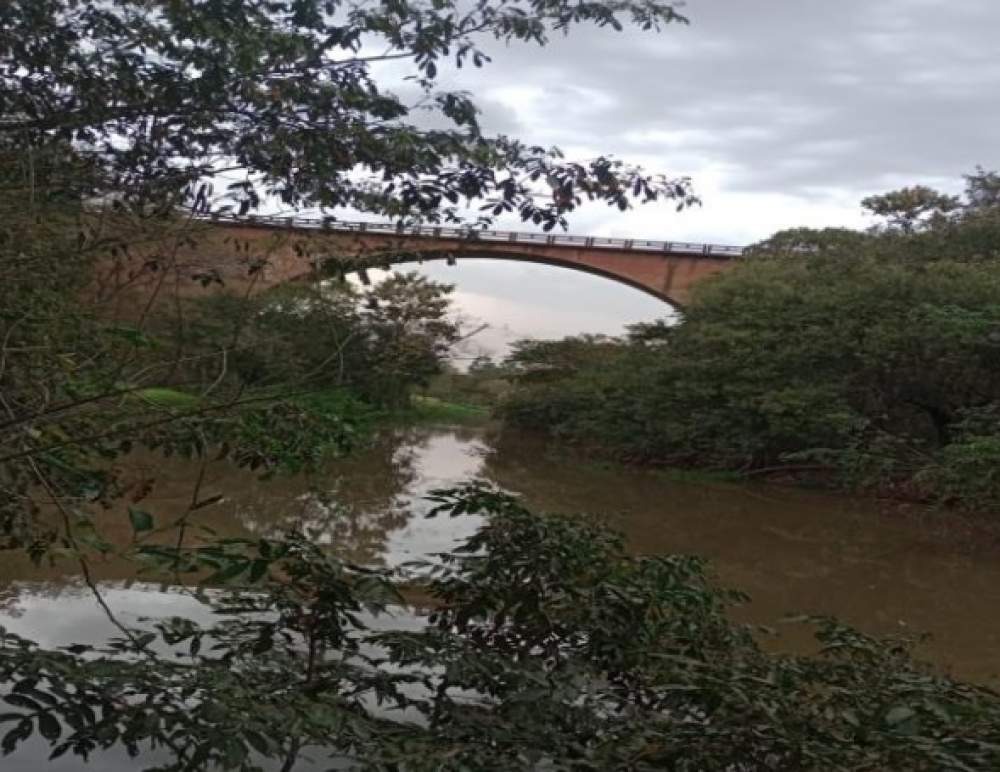 Alunos da EJA realizam projeto de preservação do Ribeirão Baguaçu