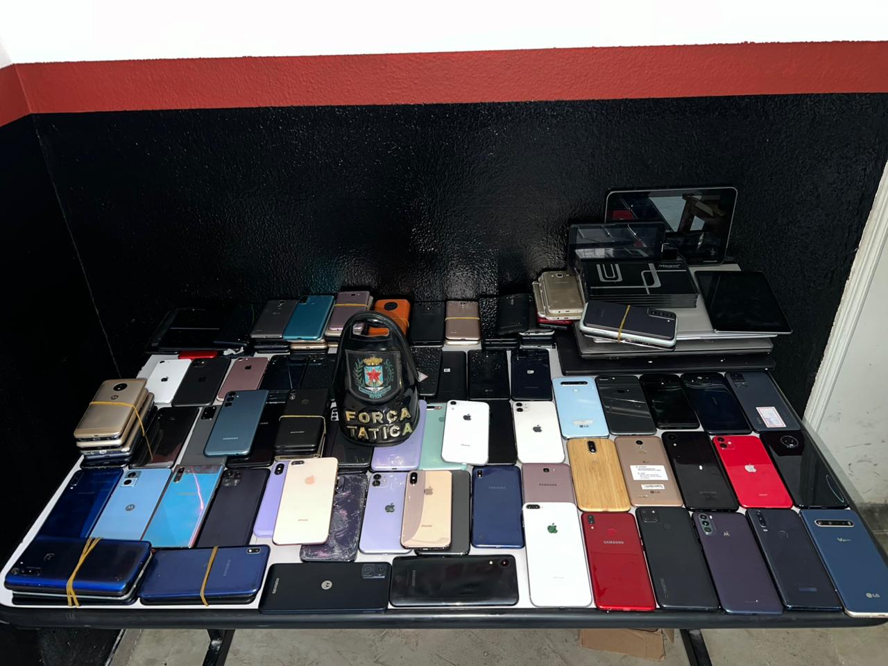 Polícia Militar recupera mais de cem celulares furtados em Campinas