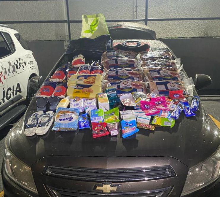 Quadrilha é presa por furtos a supermercados em São José