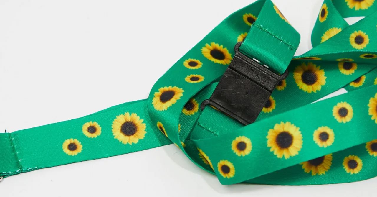 Viracopos inicia a distribuição de cordão de girassol para pessoas com deficiência oculta Viracopos inicia a distribuição de cordão de girassol para pessoas com deficiência oculta