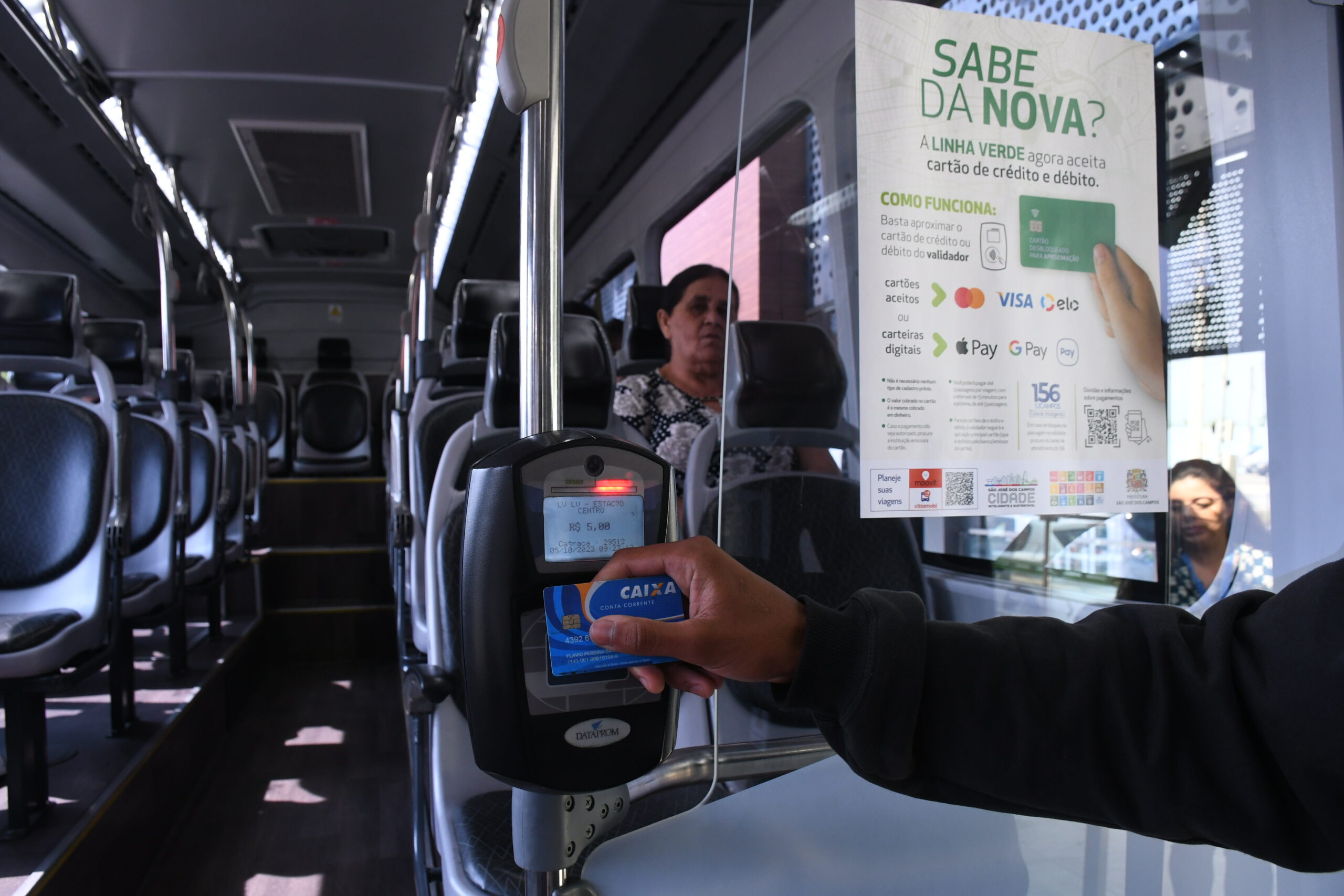 Ônibus de São José começam a aceitar cartão de débito e crédito
