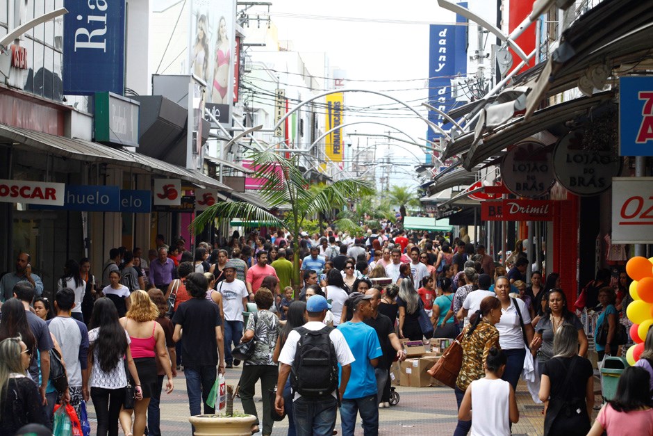 Procon orienta consumidores para não cair em golpes na Black Friday