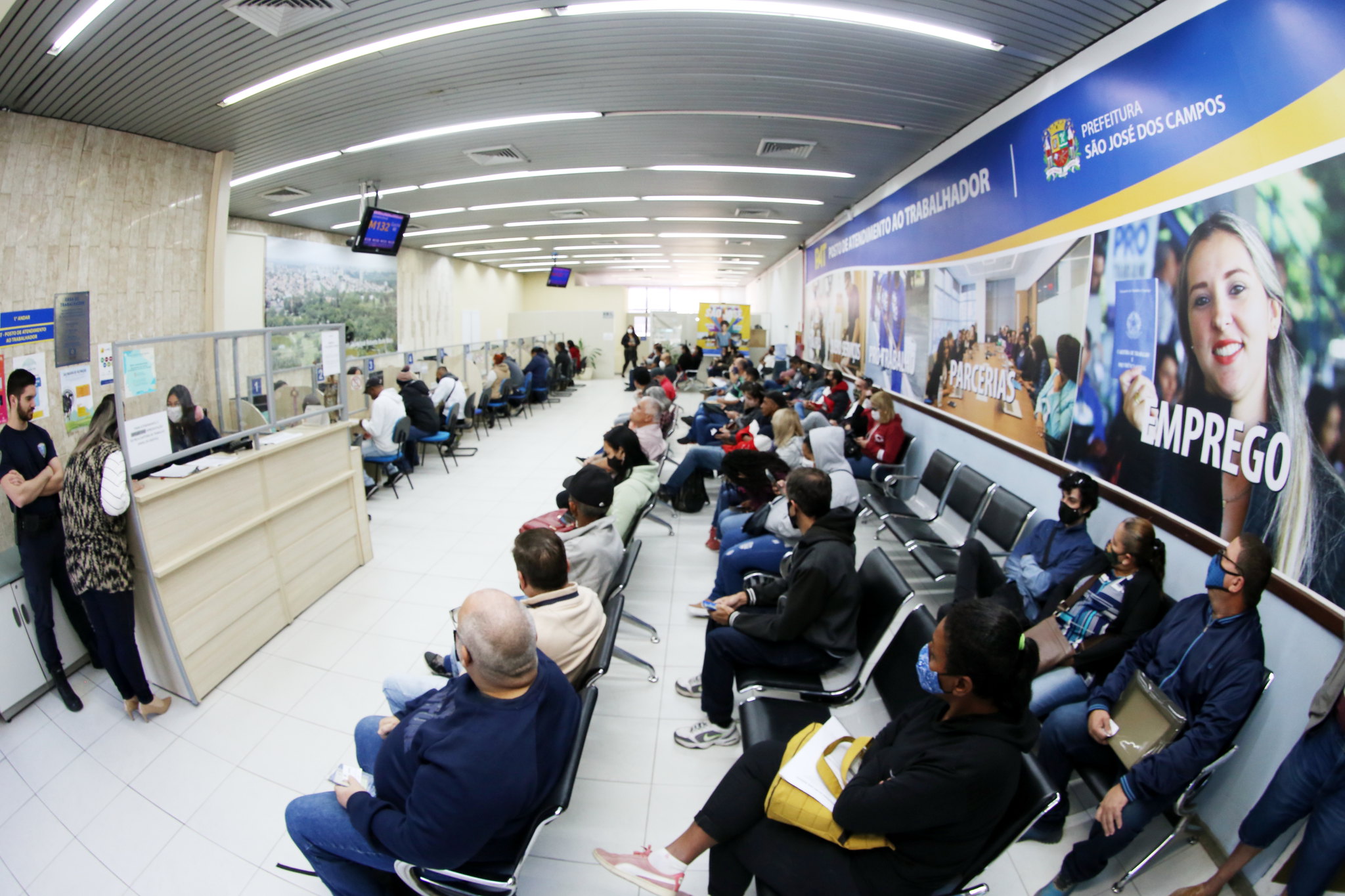 PAT de São José oferece 365 vagas de emprego no pós-feriado