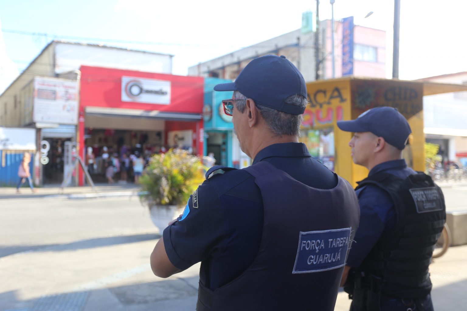 Guarujá realiza Operação Papai Noel para reforço da segurança nas áreas comerciais