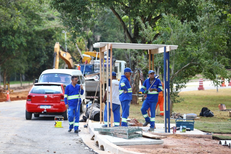 Duas avenidas têm interdições nesta terça-feira em São José