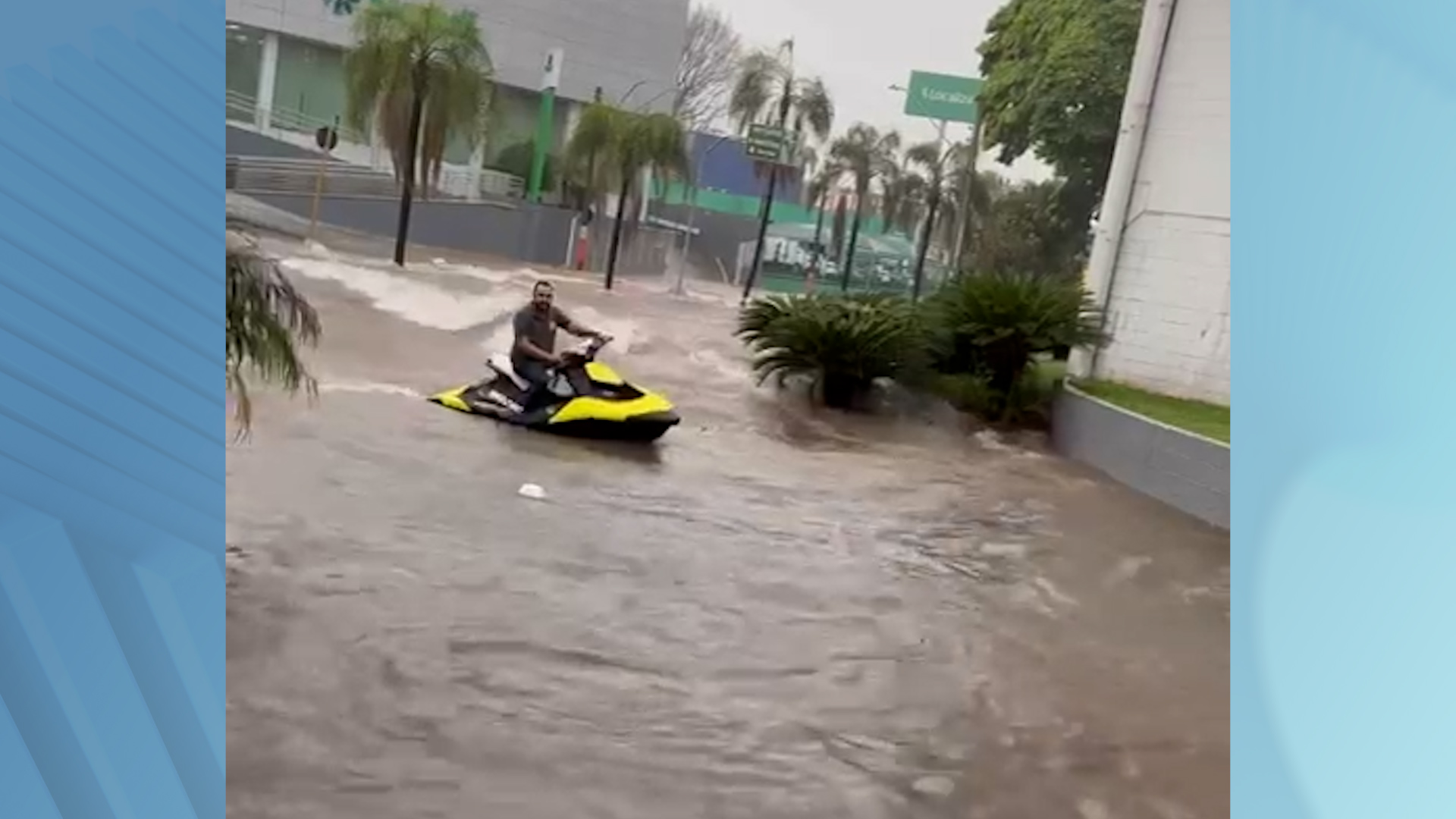 Viralizou! Durante chuva em Rio Claro, homem é flagrado com moto aquática