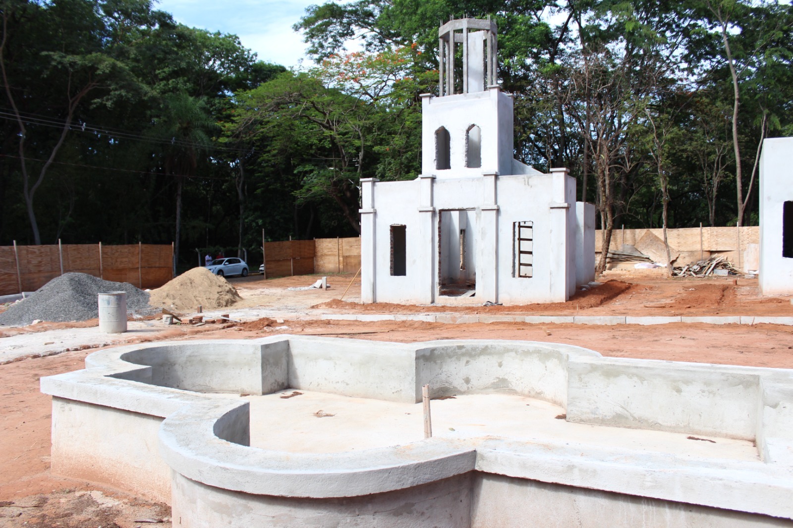 Edna Flor promove visita técnica à futura Cidade da Criança em Araçatuba